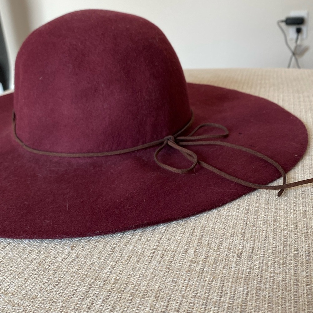 Floppy fall hat